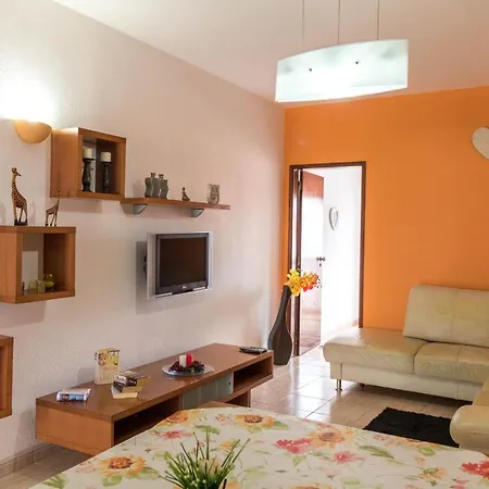 Apartment T2 In Oldtown Near To Beach Albufeira